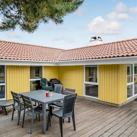 Beautiful In With Sauna Holiday home